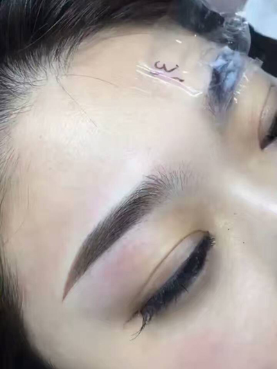 纹眉